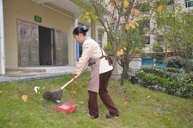 小區(qū)保潔托管